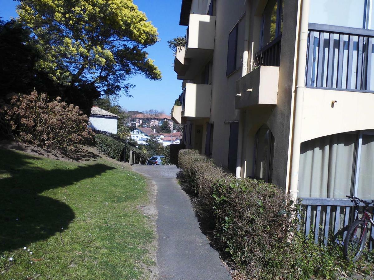 Au Balcon Fleuri Apartment Anglet Exterior foto